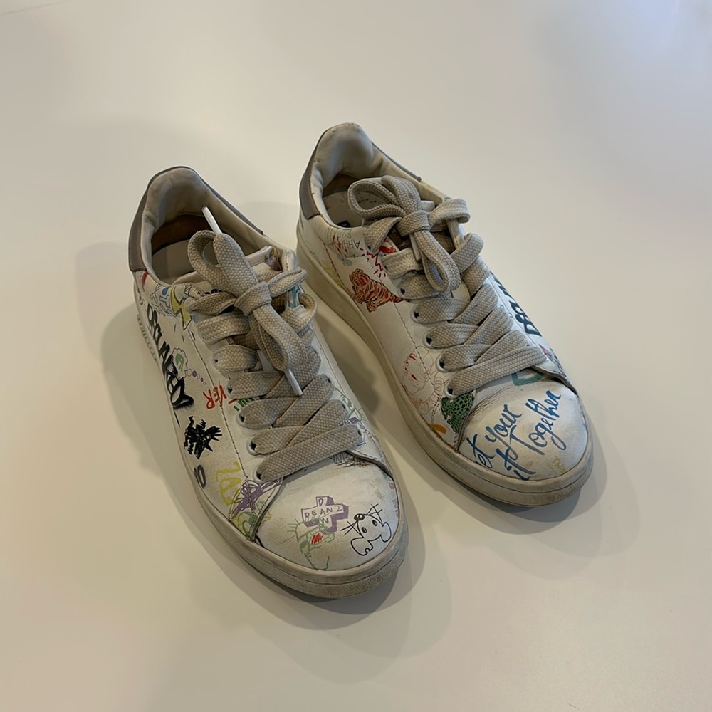 Dsquared2 Graffiti Sneakers size 7